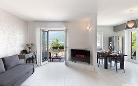 Terrazza Sul Lago - Open Space E Netflix